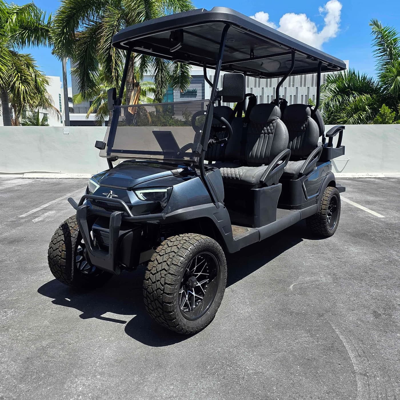 2026 Atlas 6-Passenger Lifted — Lithium