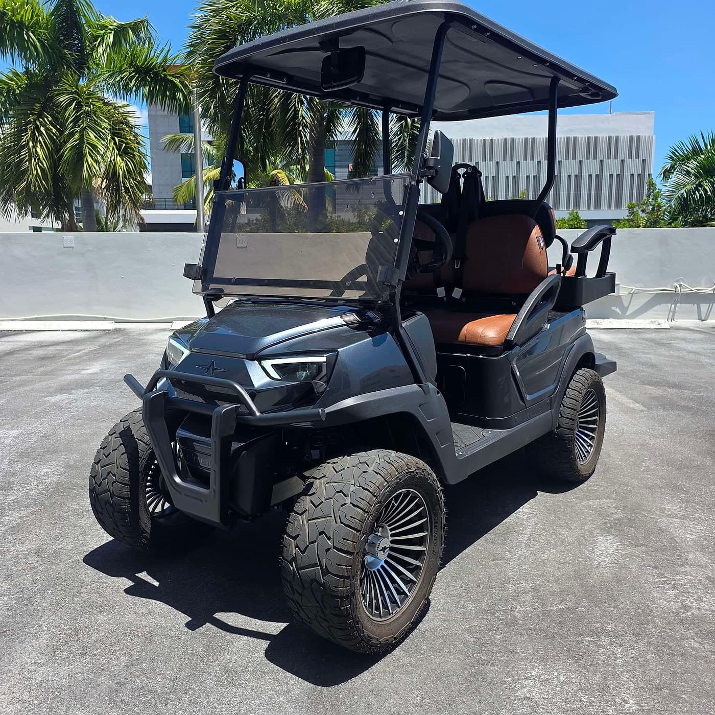 2024 Atlas 4-Passenger — Lithium